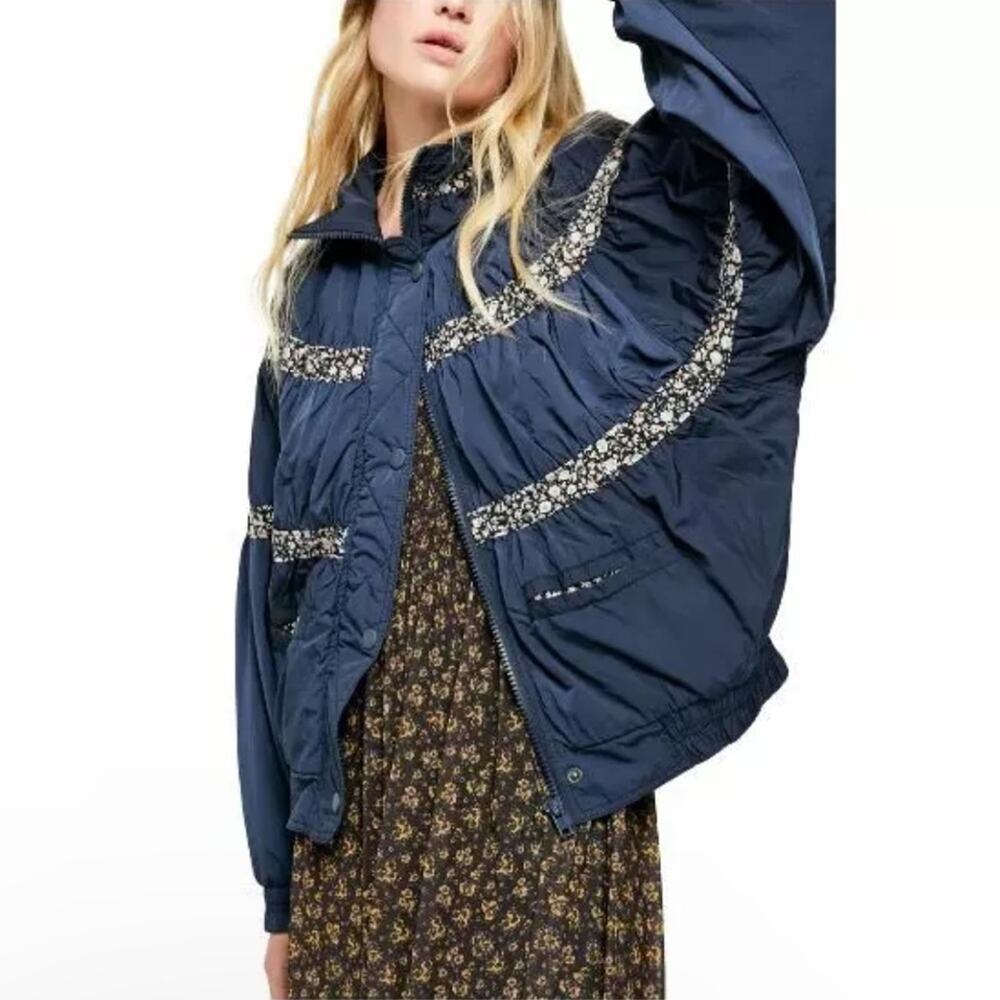 Free People On My Mind Bomber Jacket Navy Floral Puffer Zip Up Large